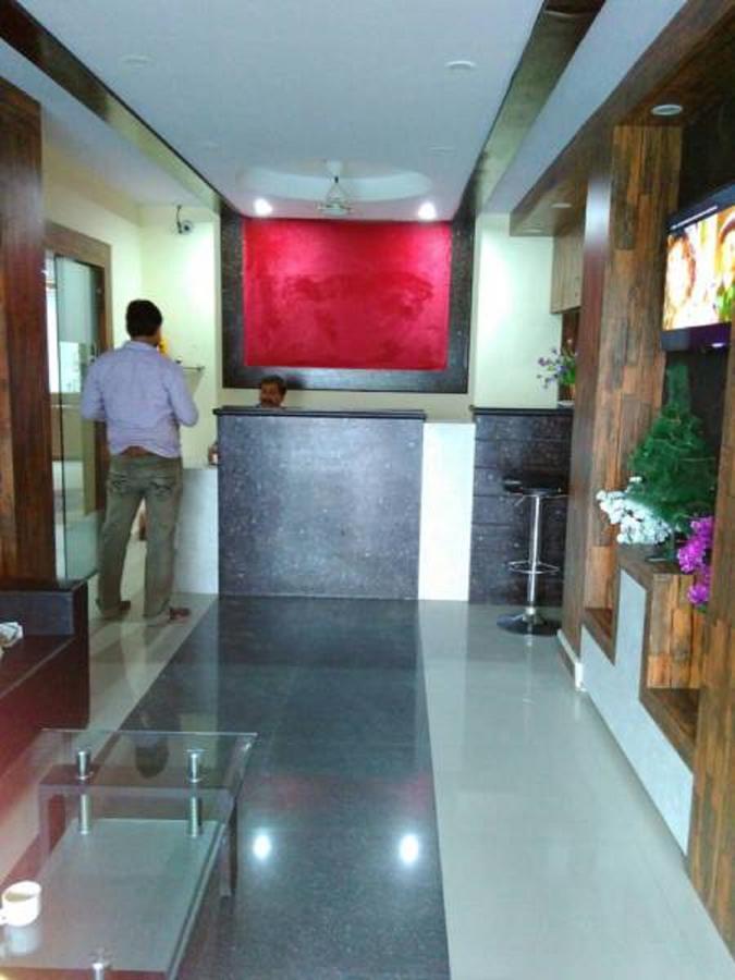 Hotel Blue Star Datia Экстерьер фото